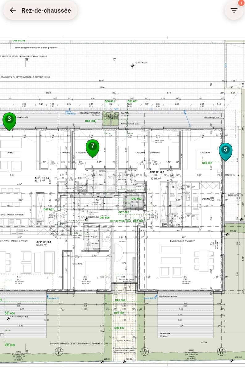 Plan du rez-de-chaussée avec ses tâches numérotées dans l’app mobile Touch2build