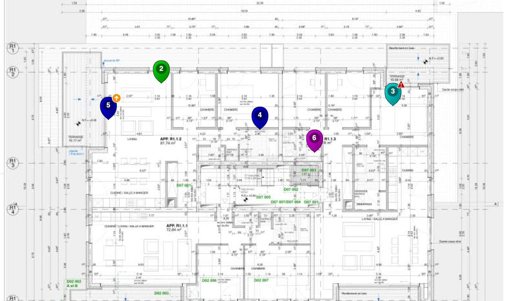 Plan du premier étage avec six tâches numérotées, une couleur par intervenant, dans Touch2build